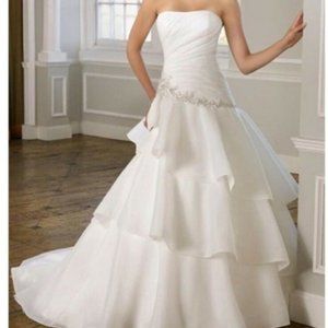 Stunning White/Silver Organza Strapless Embellished Wedding Gown Size 12